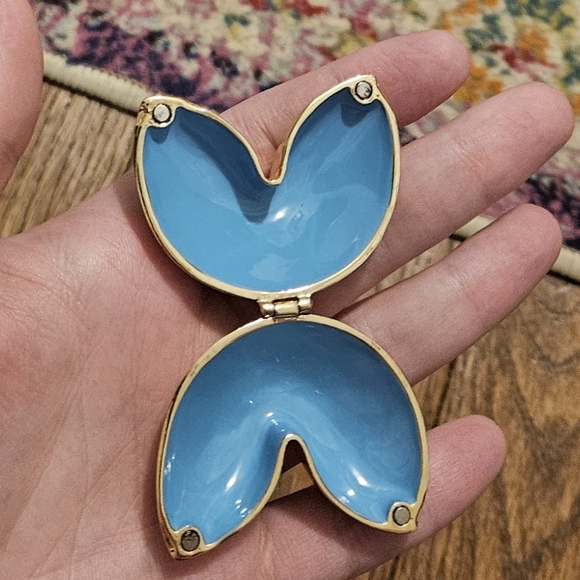 Rare Juicy Couture Gold Metal Fortune Cookie Trinket Box With Blue Enamel - Picture 9 of 14